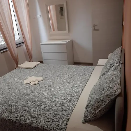 Cozy Coccagna Apartment Genoa